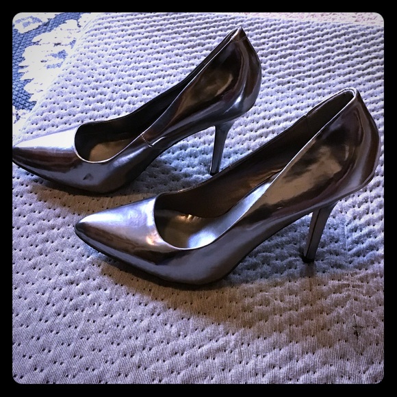 Madden Girl Shoes - Madden girl metallic pumps